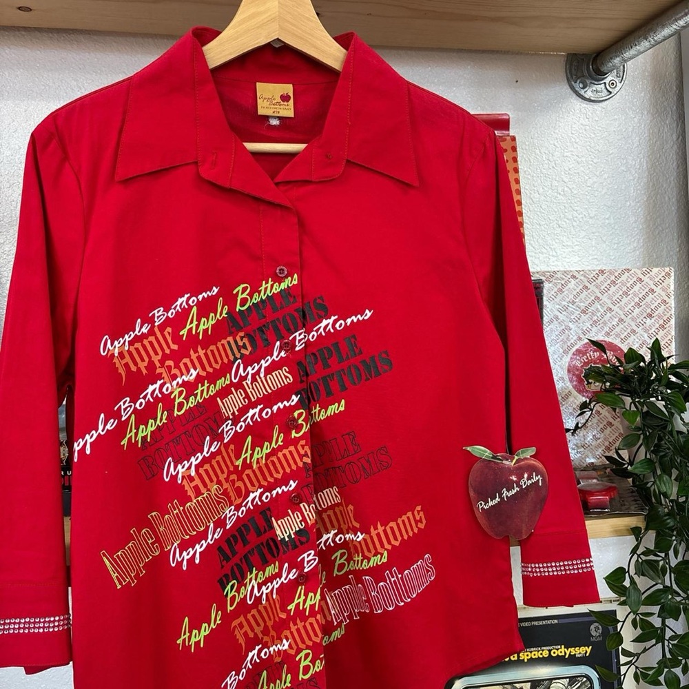 Vintage Apple Bottoms shirt
